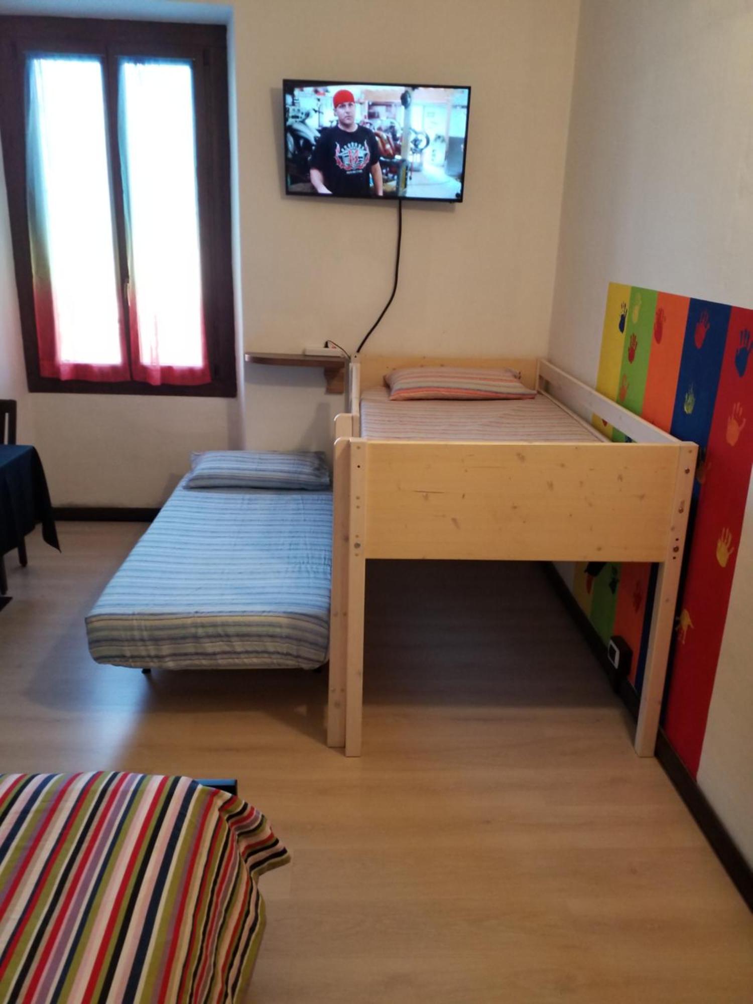 Casa Nunzia Panzió Domodossola Kültér fotó