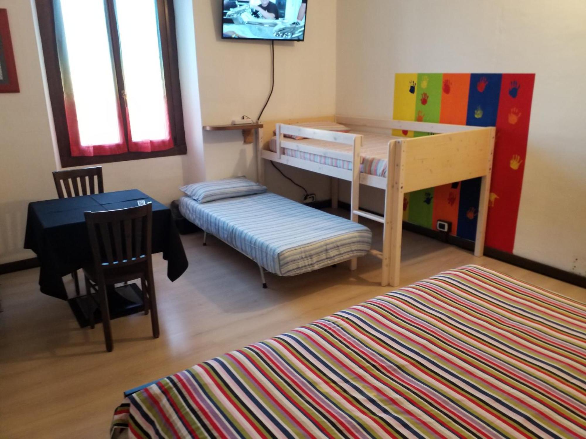 Casa Nunzia Panzió Domodossola Kültér fotó